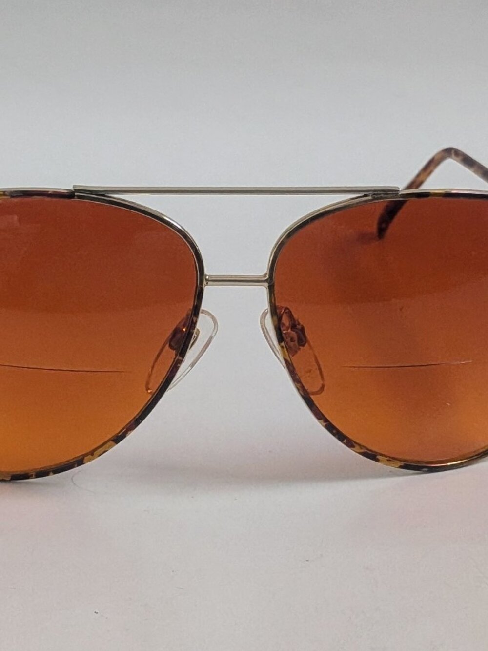 NWT Vintage 90's Aviator Metal Bi-Focal Reading Sunglasses (Gold/Tortuga)